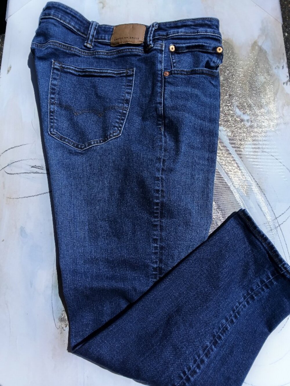 Women's denim jeans, by American eagle